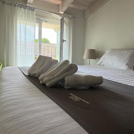 Residence Del Lago 데센자노델가르다 외부 사진