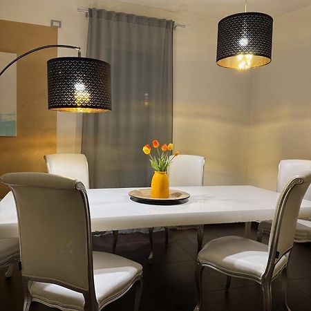 Residence Del Lago 데센자노델가르다 외부 사진