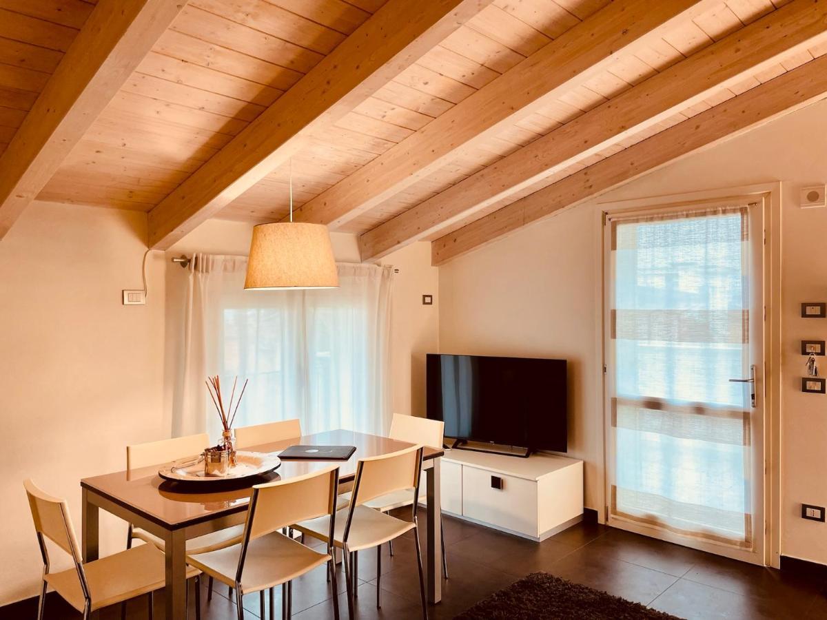 Residence Del Lago 데센자노델가르다 외부 사진