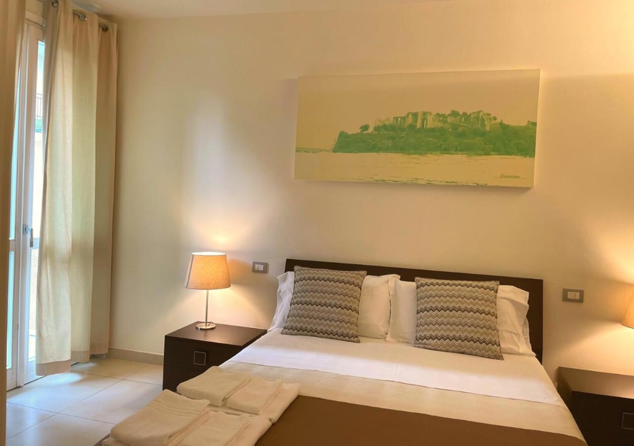 Residence Del Lago 데센자노델가르다 외부 사진