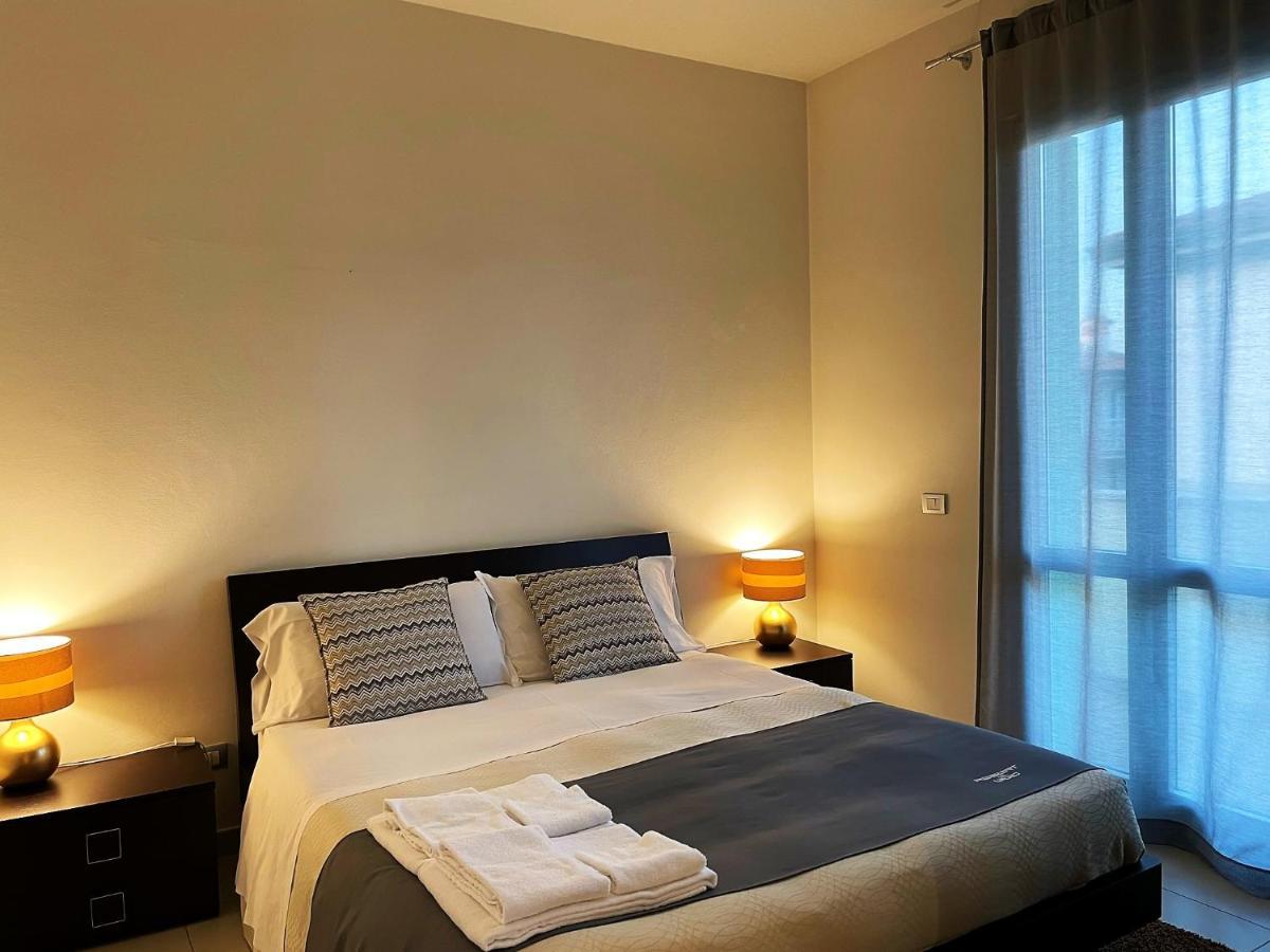 Residence Del Lago 데센자노델가르다 외부 사진