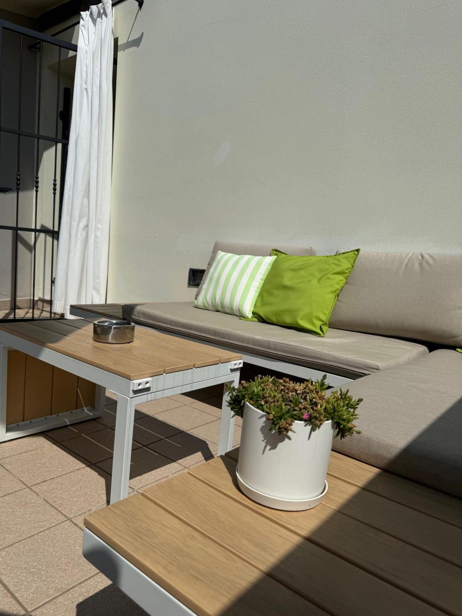 Residence Del Lago 데센자노델가르다 외부 사진